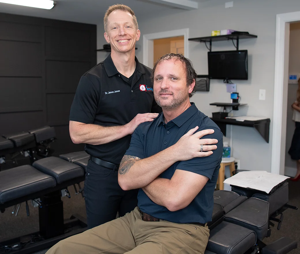 Shoulder pain exam and treatment with Dr. Jason Jones